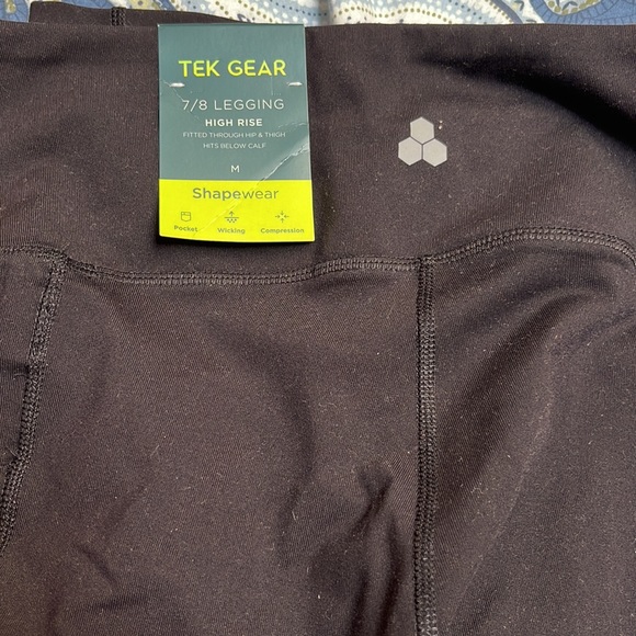 NWT tek gear leggings - Picture 2 of 3